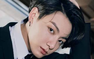bts-jungkook-stage-swagger-while-performing-on-seven-explicit-version-will-leave-you-breathless-watch-video-k-pop-music